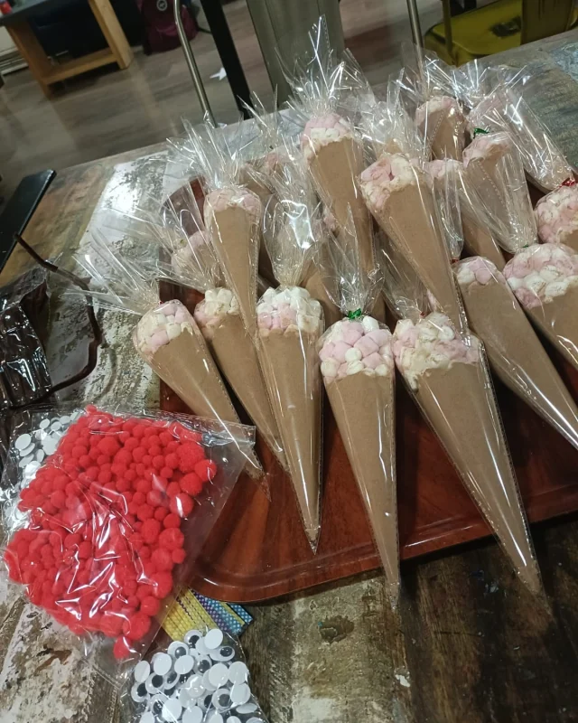 Jam packed session this evening with lots going on.

Youth forum today spoke about the tuck shop and  cafe costing's and the young people came up with some good ideas and suggestions. 

We are now in full swing with our Christmas prep by making Hot Chocolate cones.

The young people also went for a trip to lidl for a budgeting excercise to feed 25 young people for under £20 it was a great challenge for them. 

#awardsforall #awardsforalllotteryfund