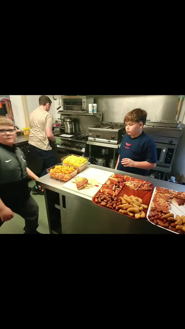Today we celebrated the half way mark of our volunteering project with a celebration of success recognising all the hard work our young volunteers have put in. 
Everyone enjoyed a buffet and an afternoon of board games. 
The National Lottery Community Fund 
#awardsforalllotteryfund 
Bro Myrddin Housing Association